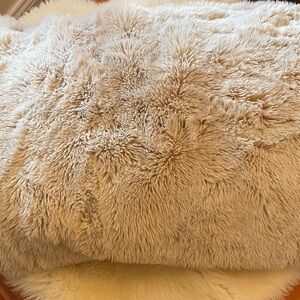 Anthropologie Plush Cream Throw Blanket